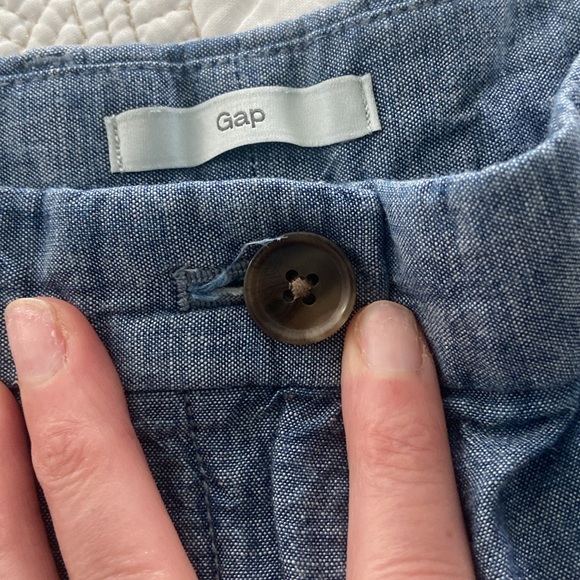Blue gap shorts size 4R - Picture 5 of 5